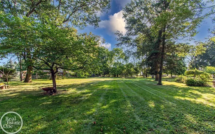 49730 Shelby, Shelby, MI 48317 - #2