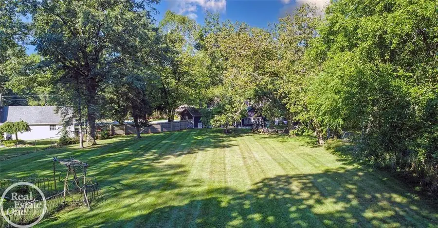 49730 Shelby, Shelby, MI 48317 - #3