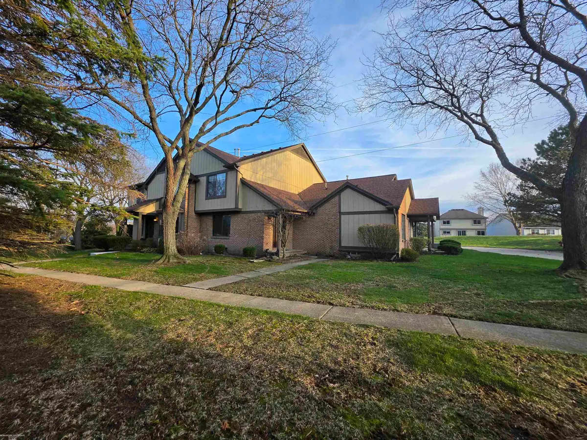 314 Meadow Bridge, Rochester Hills, MI 48307 - #1