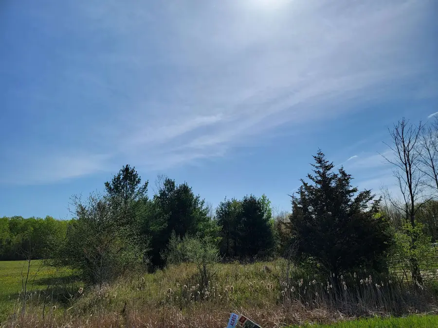 32 acres Three Rivers, Gladwin, MI 48624 - #2