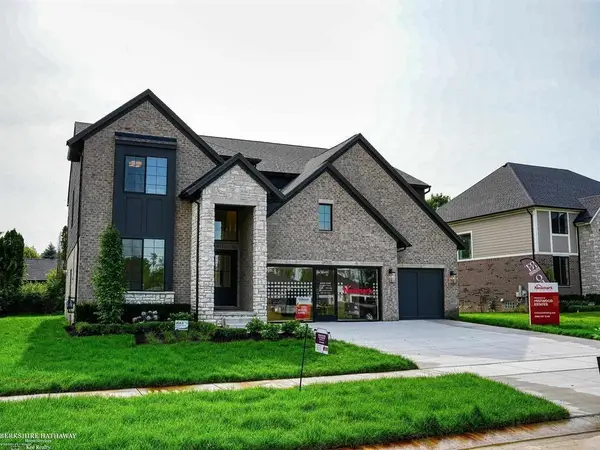 24610 Sawgrass, Macomb, MI 48042