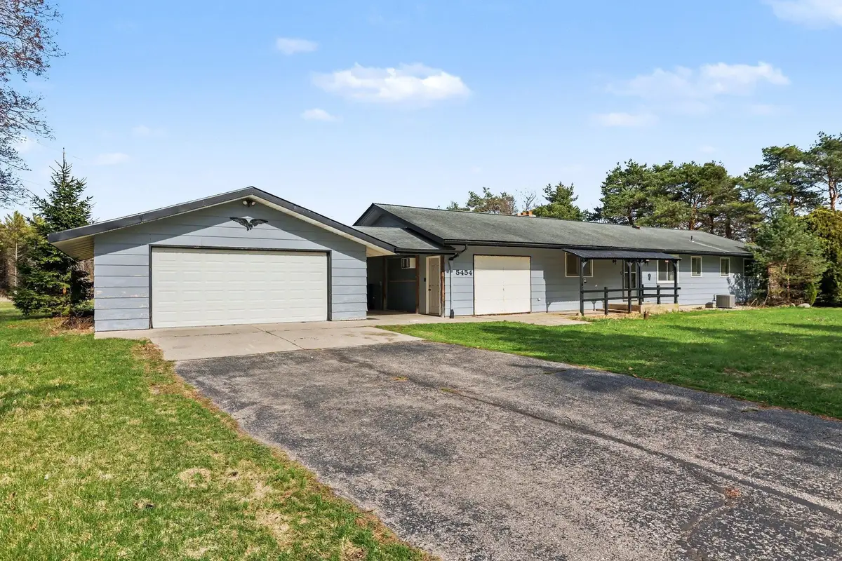 5454 N River, Freeland, MI 48623 - #1