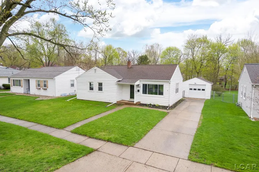 962 Vine, Adrian, MI 49221 - #3