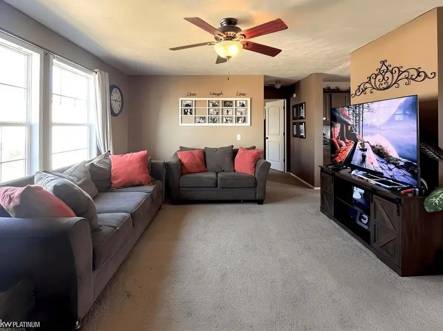 3667 Falcons Nest, White Lake, MI 48383 - #3