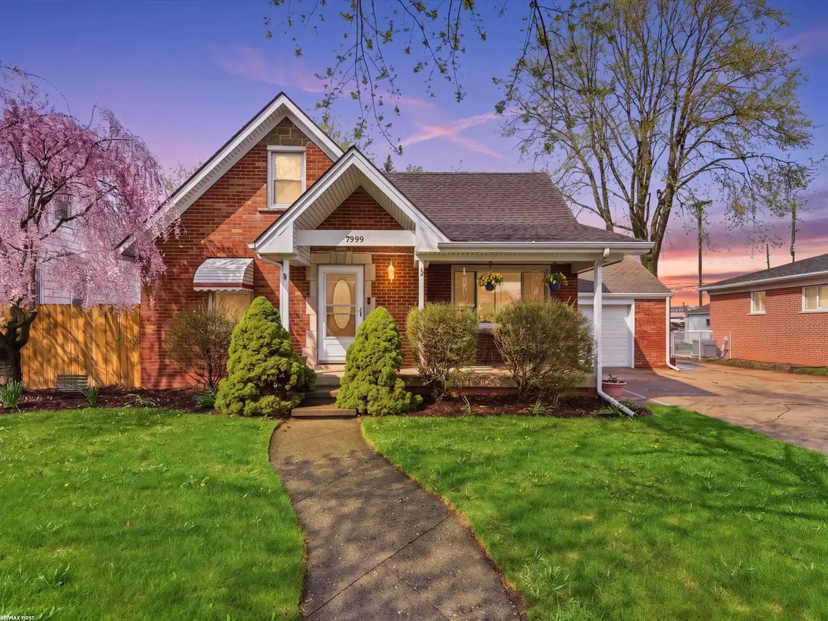 7399 Mckinley, Center Line, MI 48015 - #1