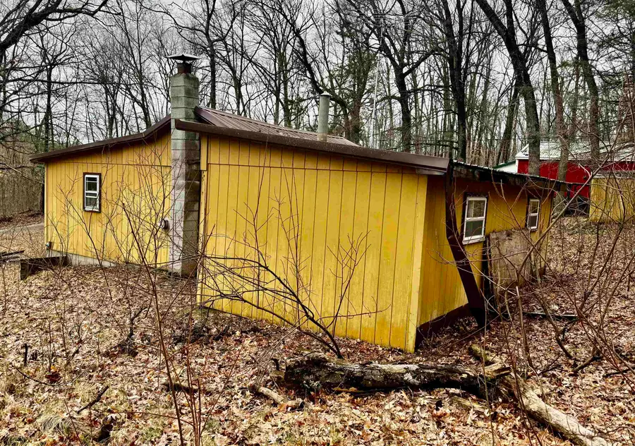 304 Burns, Harrison, MI 48625 - #2