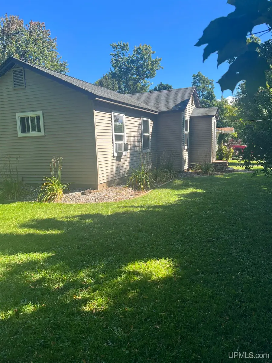 2162 Bancroft, Marquette, MI 49855 - #3