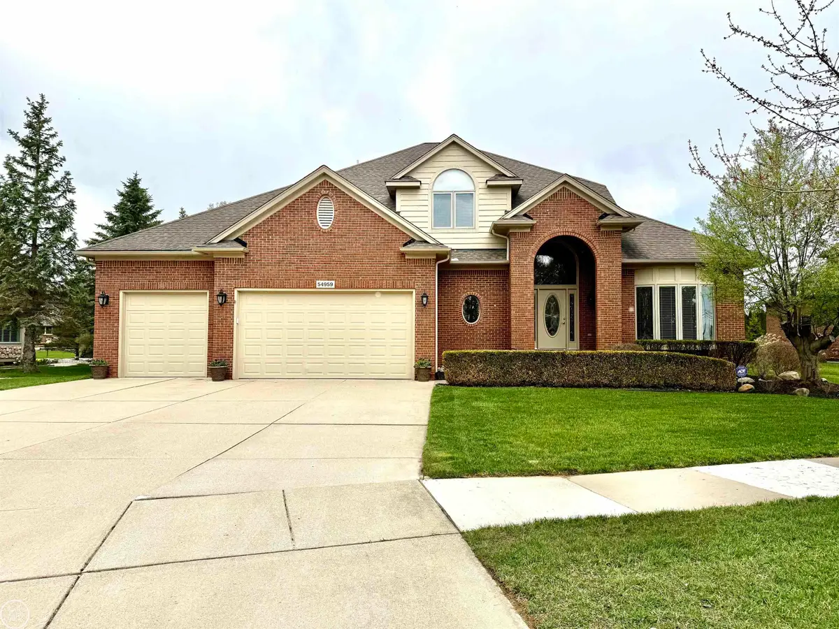 54959 Danielle, New Baltimore, MI 48047 - #1