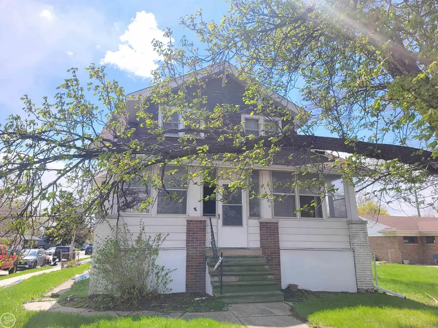 15350 E 10 Mile, Eastpointe, MI 48021 - #3