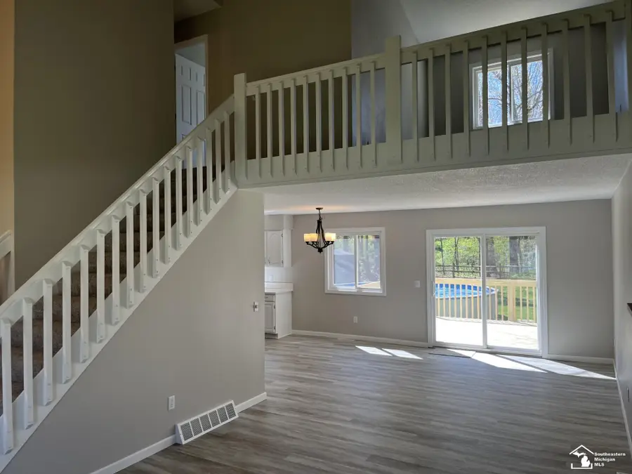 3823 Oldbury, Lambertville, MI 48144 - #3