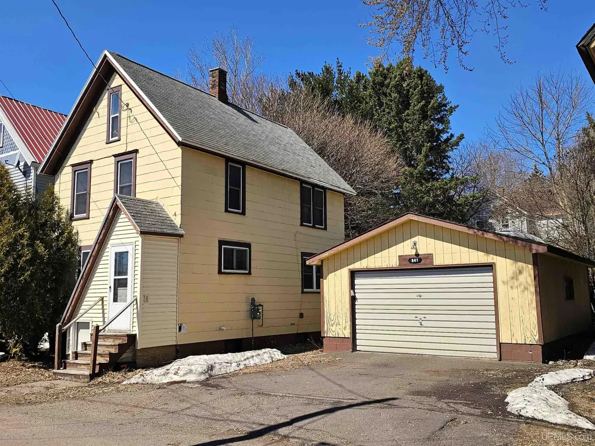 841 Warren, Hancock, MI 49930 - #1