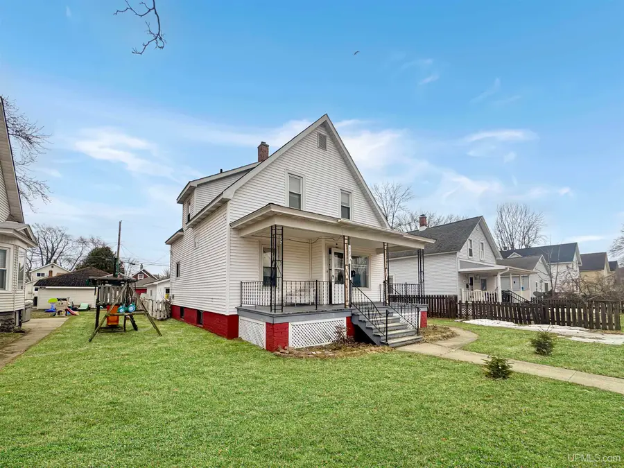 309 S 18th, Escanaba, MI 49829 - #2