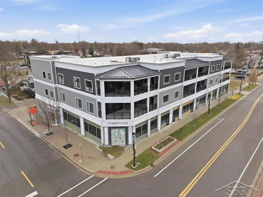 201 E Ellsworth #302, Midland, MI 48640 - #3