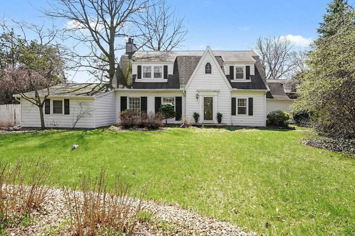 2160 Center, Bay City, MI 48708 - #1