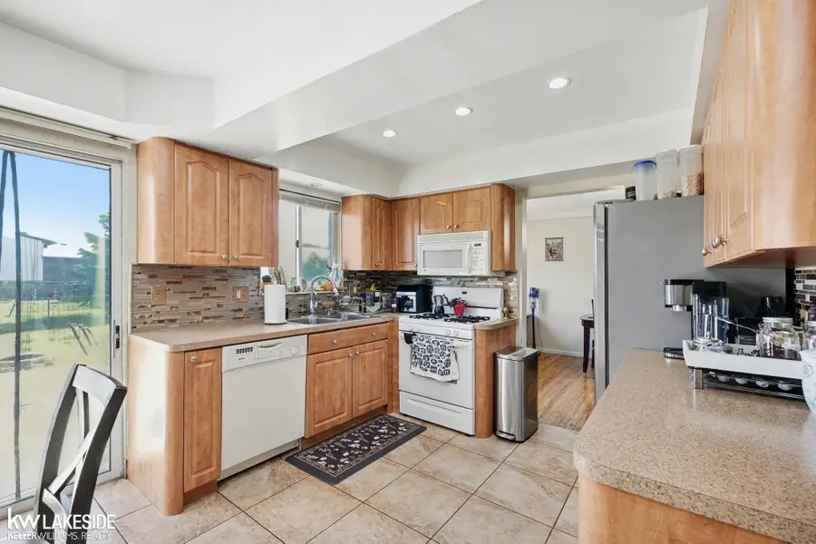 38614 Lowell, Sterling Heights, MI 48310 - #3
