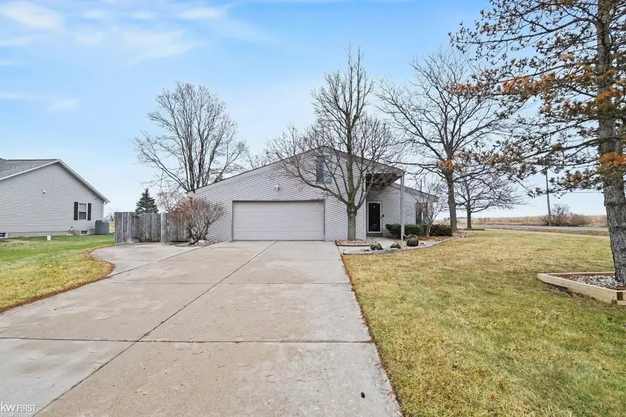 2519 Solarwood, Davison, MI 48423 - #3