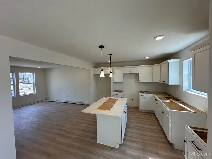 1648 Captain's, Hancock, MI 49930 - #3