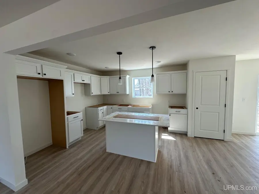 627 Oak Lawn, Hancock, MI 49930 - #3