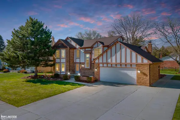 2349 Hidden Trail, Sterling Heights, MI 48314