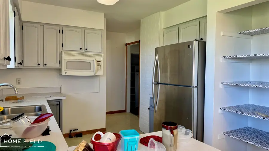 7288 Garrison, Laingsburg, MI 48848 - #3