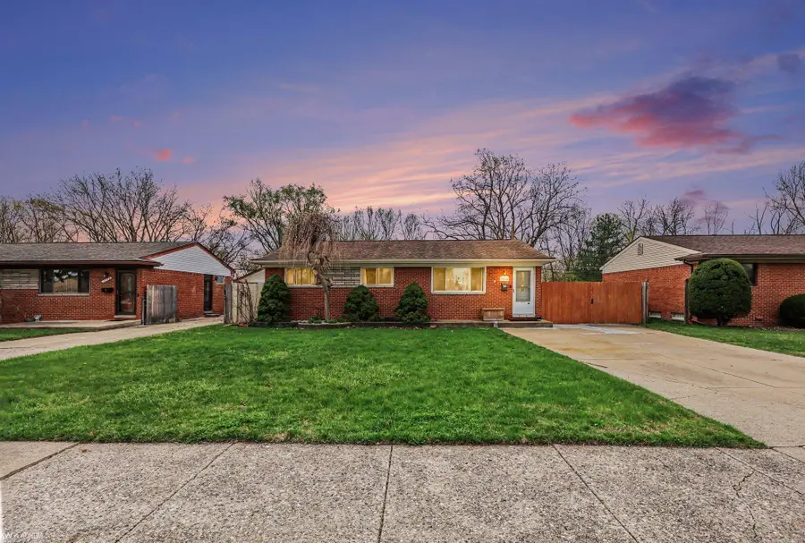 11160 Lesure, Sterling Heights, MI 48312 - #2