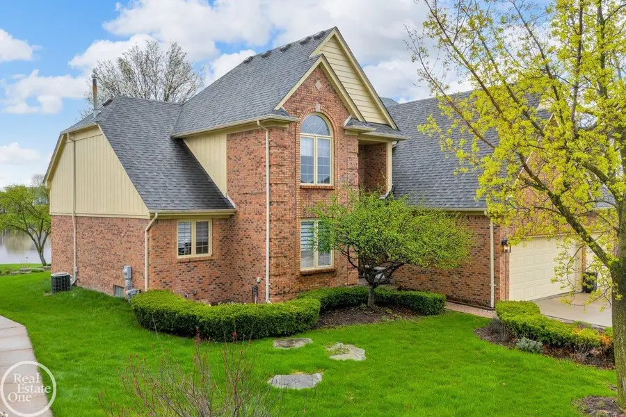 47206 Woodberry Estates, Macomb, MI 48044 - #3