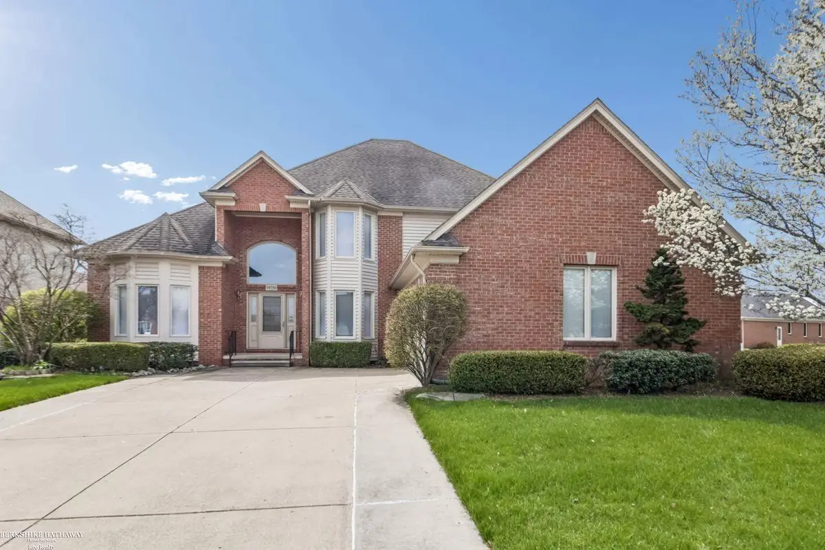 19750 Mount Vernon, Macomb, MI 48044 - #1