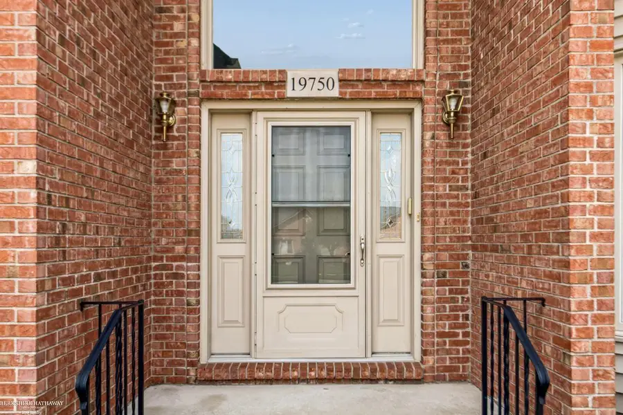 19750 Mount Vernon, Macomb, MI 48044 - #2