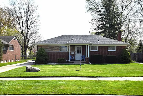 30112 Gloria, Saint Clair Shores, MI 48082