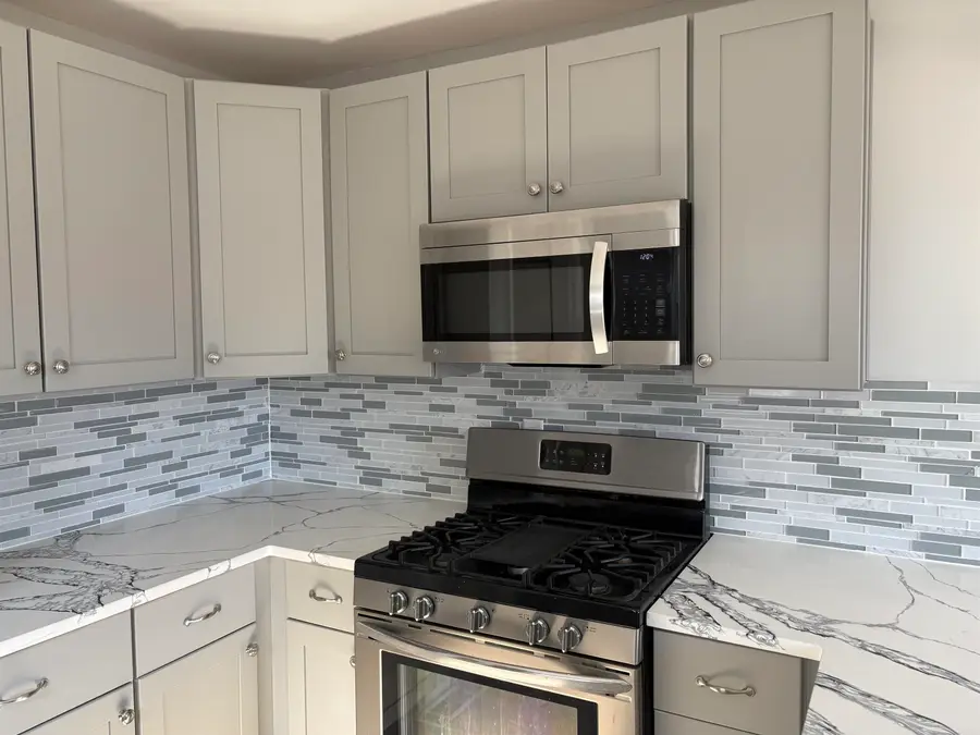 1072 11th, Wyandotte, MI 48192 - #2