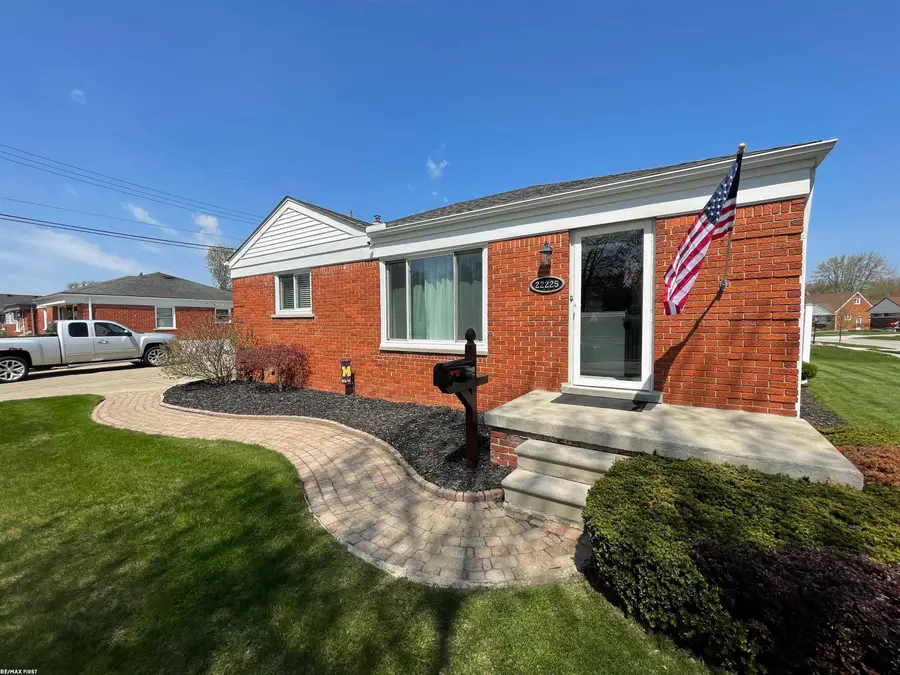 22225 Love, Saint Clair Shores, MI 48082 - #2