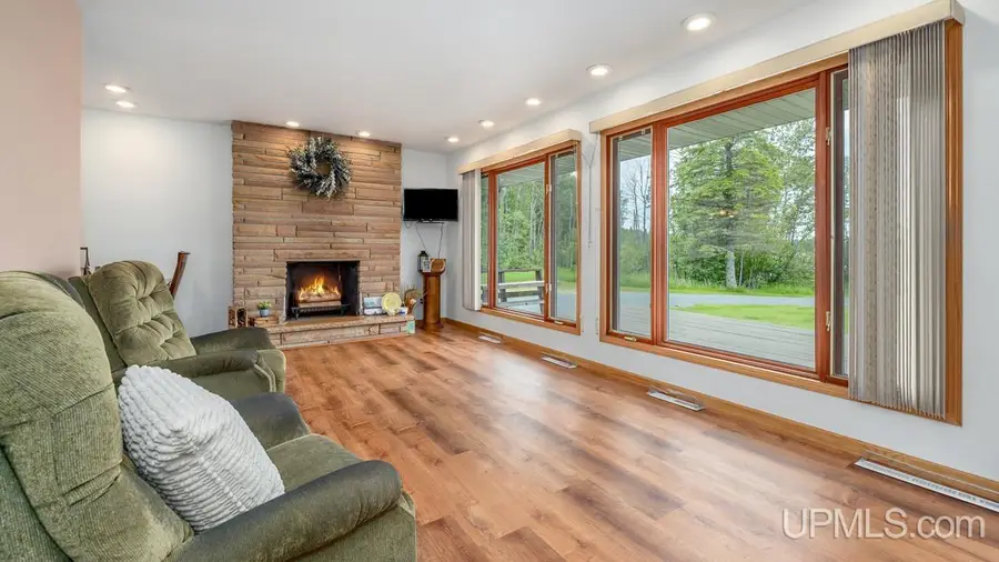 W8135 S Lake Antoine, Iron Mountain, MI 49801 - #2