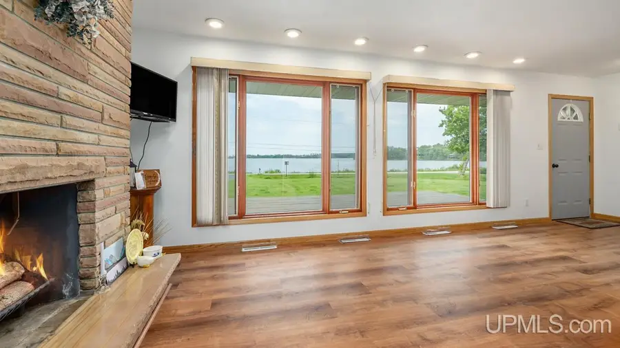 W8135 S Lake Antoine, Iron Mountain, MI 49801 - #3