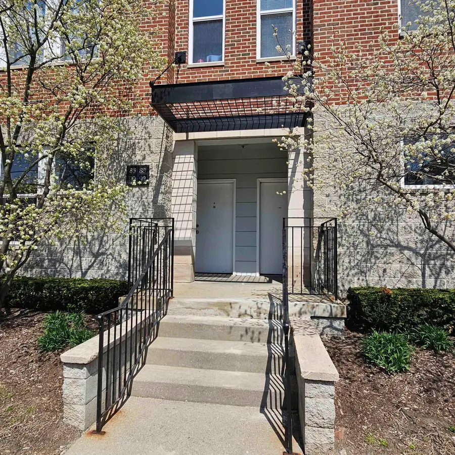 90 Clinton #2, Mount Clemens, MI 48043 - #2