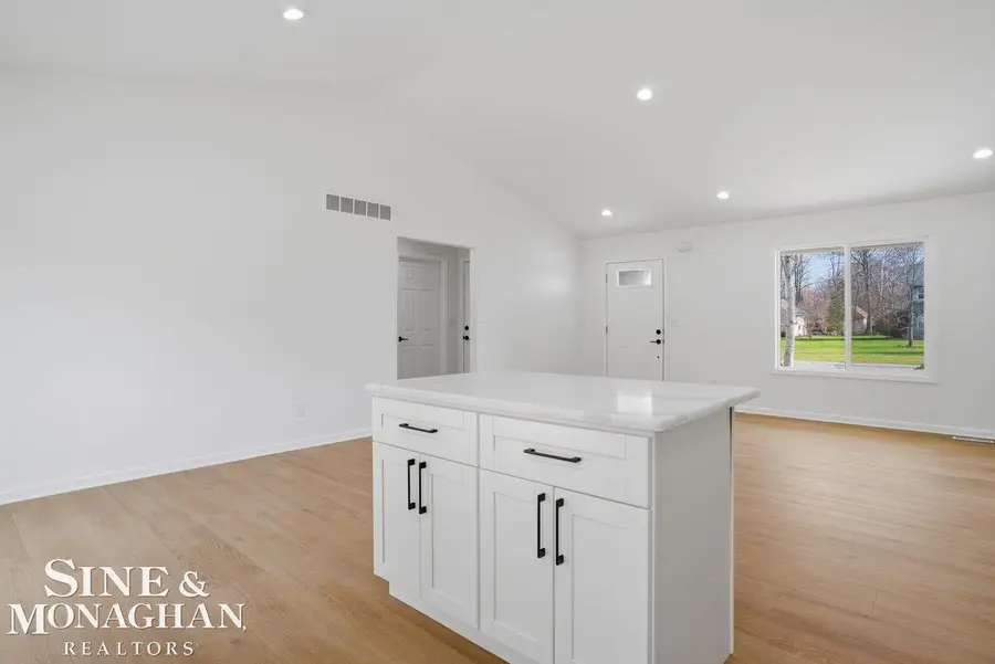 1250 18th, Marysville, MI 48040 - #3