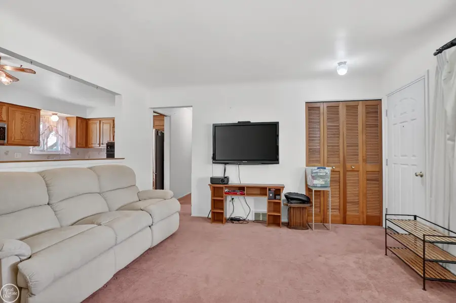 27250 Haverhill, Warren, MI 48092 - #2