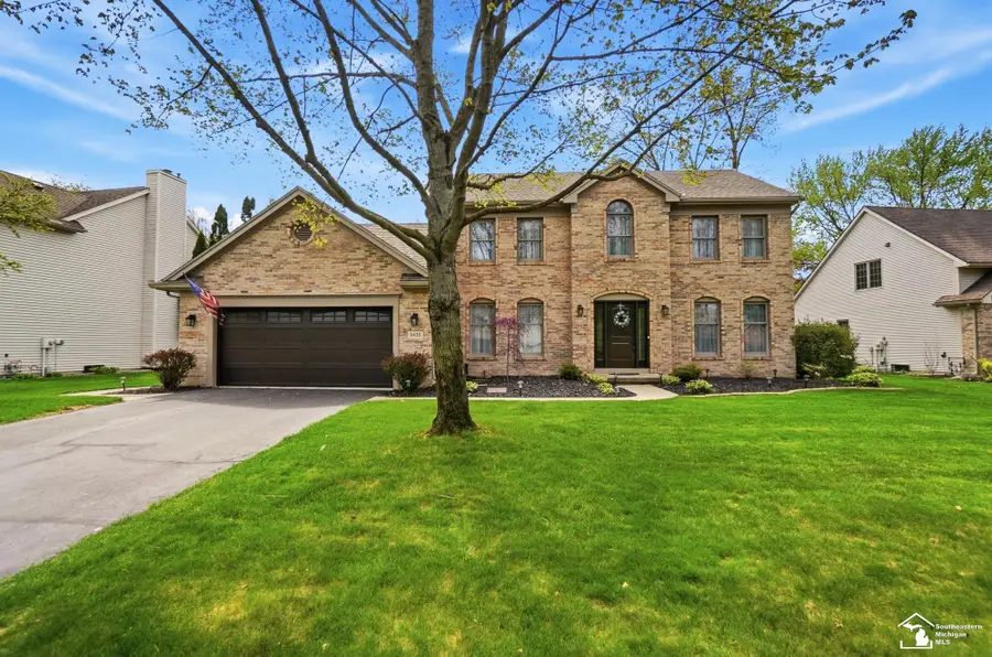 3435 Shadywood, Lambertville, MI 48144 - #2