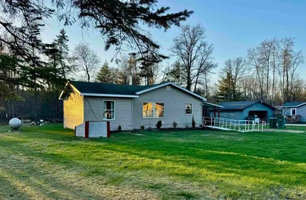 5167 Apache, Harrison, MI 48625