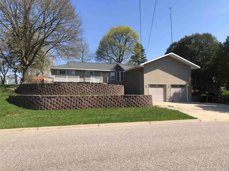 609 S Rainbow, Clare, MI 48617 - #2