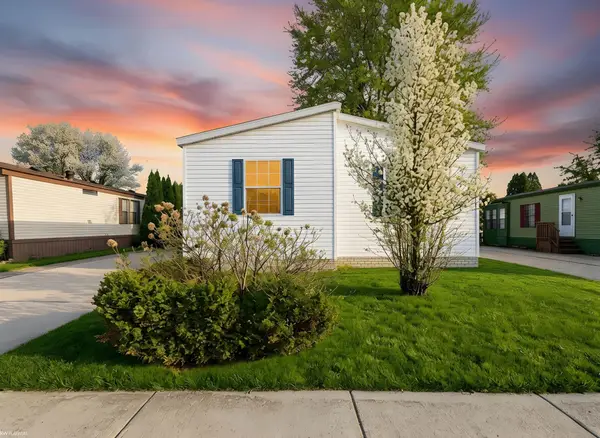 49982 Pennbrook, Shelby Twp, MI 48315