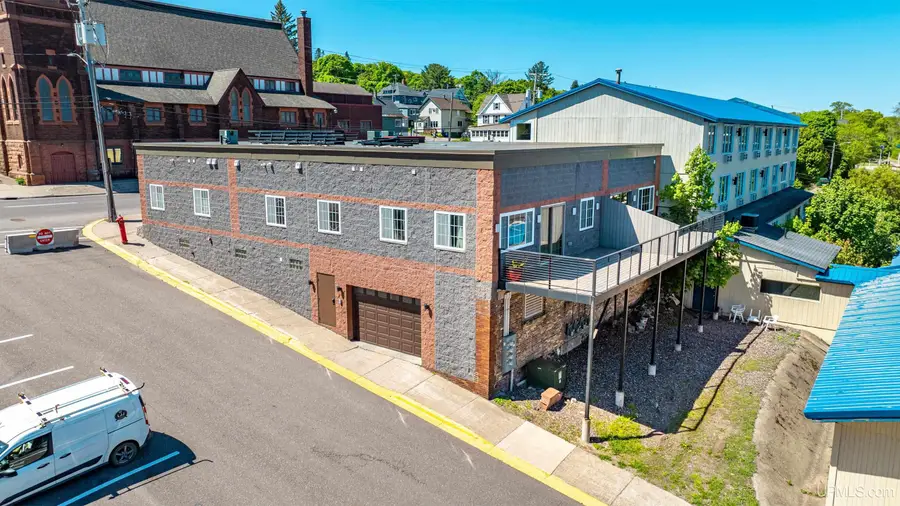 208 E Montezuma, Houghton, MI 49931 - #3