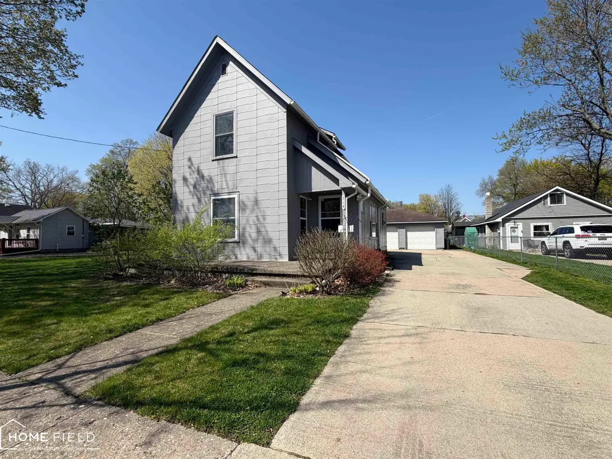 714 Broadway, Owosso, MI 48867 - #1