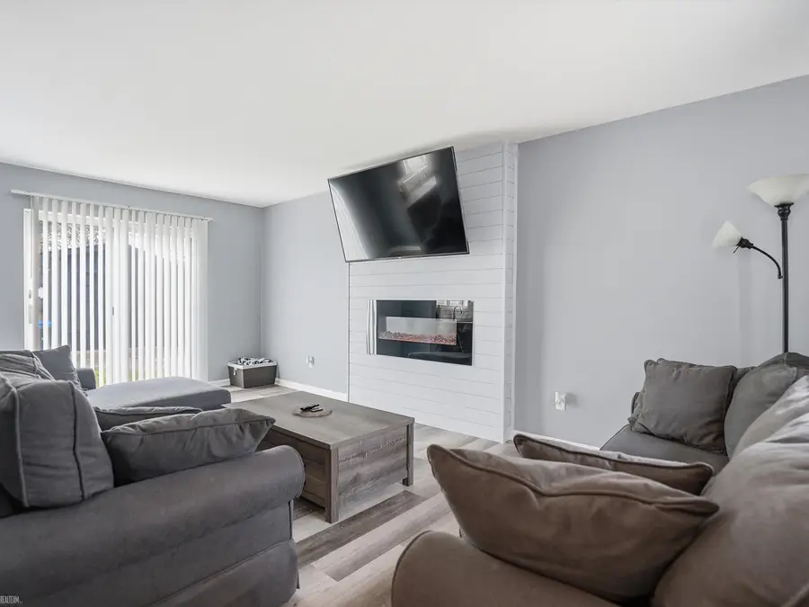 30632 Hayes, Roseville, MI 48066 - #2