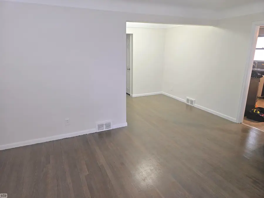 24676 Lambrecht, Eastpointe, MI 48021 - #3