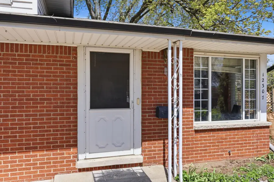 12307 Wheaton, Sterling Heights, MI 48313 - #2