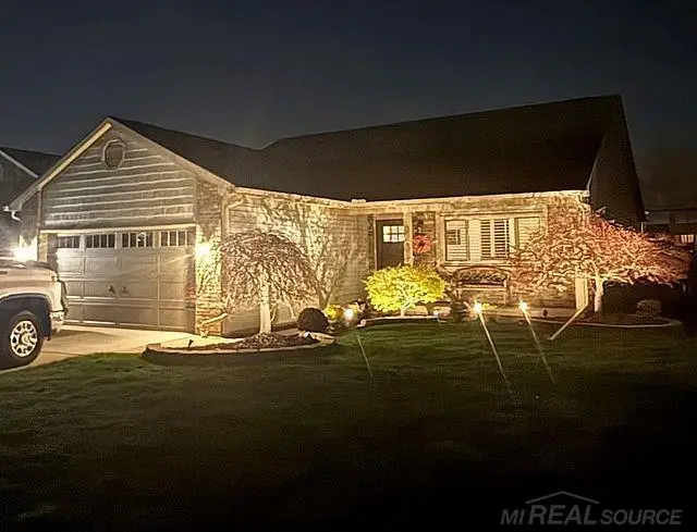 23233 Harvard Shore, Clinton Township, MI 48035 - #3