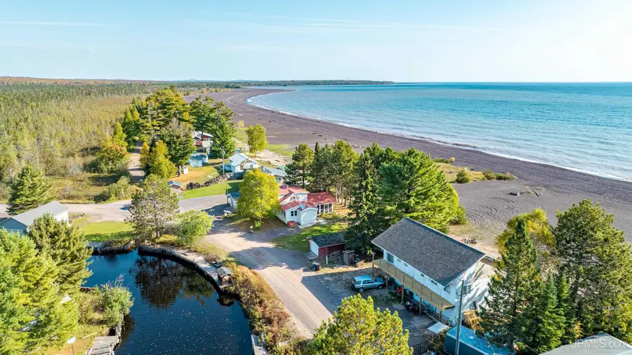 53582 Big Traverse River, Lake Linden, MI 49945 - #2