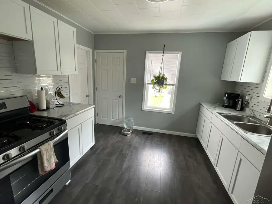 1804 N Charles, Saginaw, MI 48602 - #3
