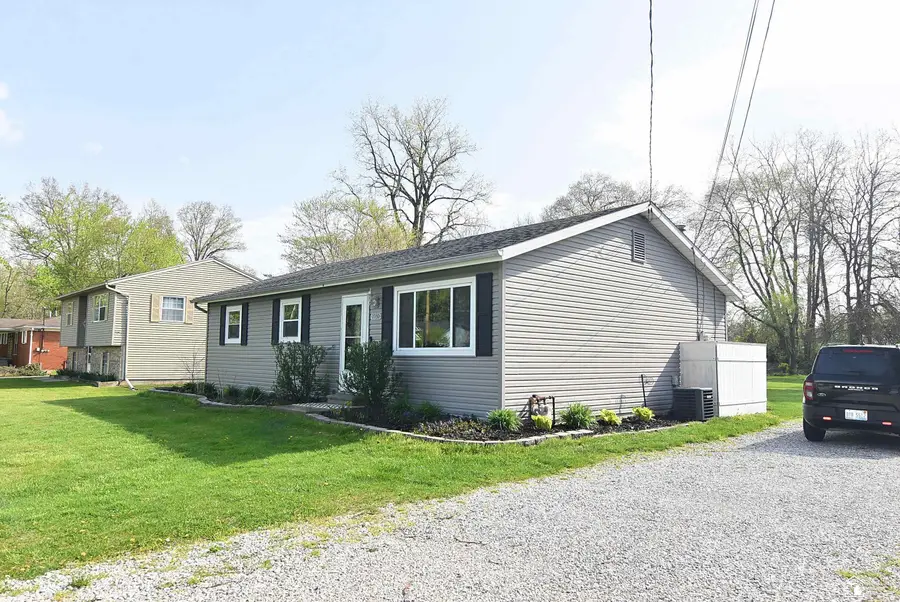 7050 Maplewood, Temperance, MI 48182 - #3