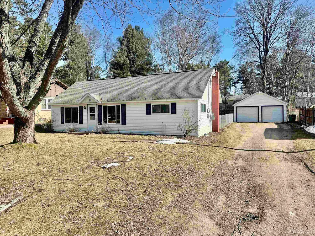 325 W Wright, Marquette, MI 49855 - #1